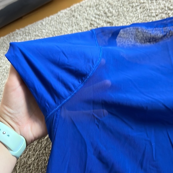 Lululemon t-shirt - Picture 6 of 6